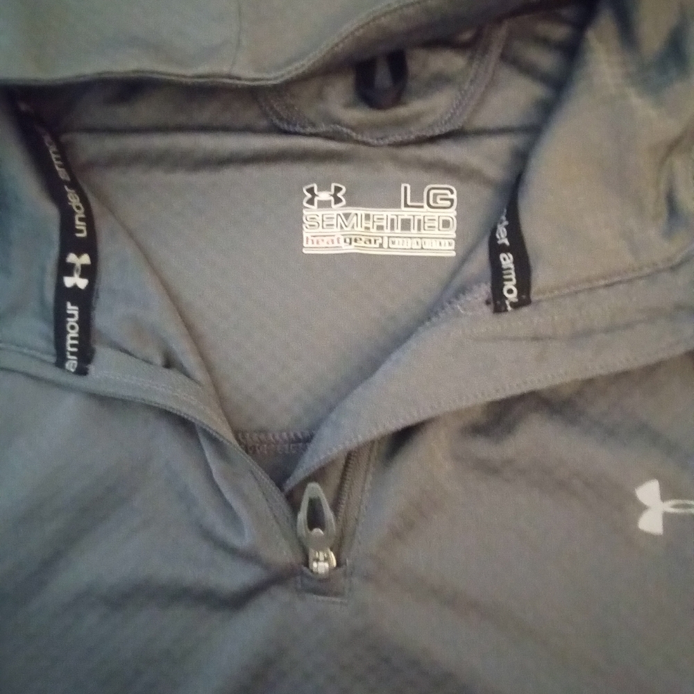 Under Armour - Picture 2 of 3